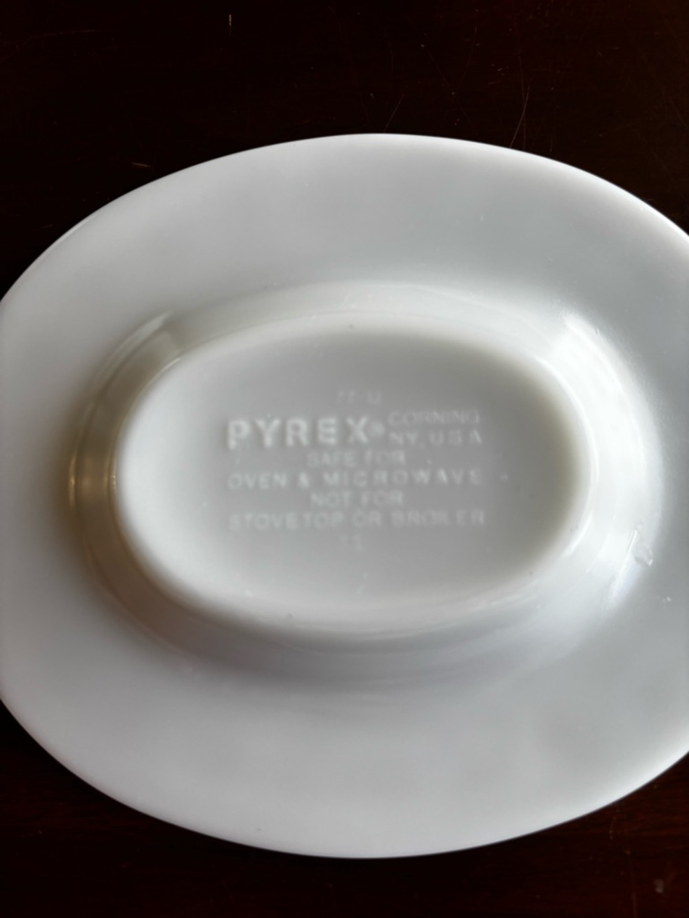 Vintage Pyrex Butterfly Gold Gravy Boat & Dish - Picture 8 of 9